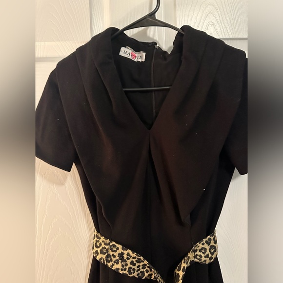 🎃Hartley vintage knit dress with animal print belt. - Picture 3 of 6